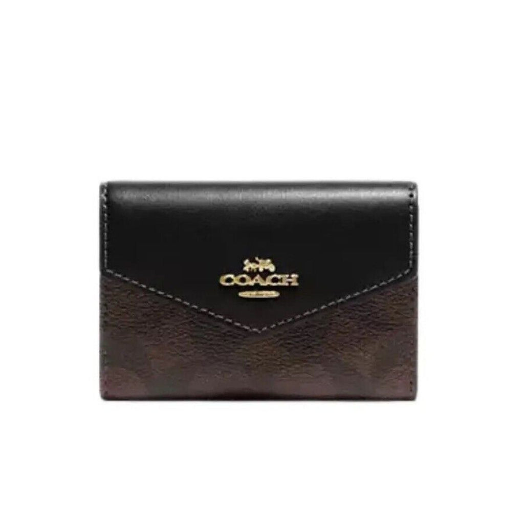 Flap Card Case

In Signature Canvas