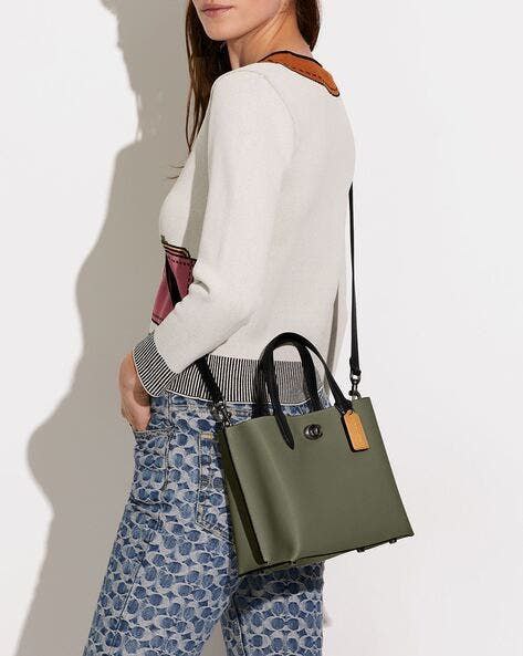 Coach
Willow Medium Tote 24 Bag