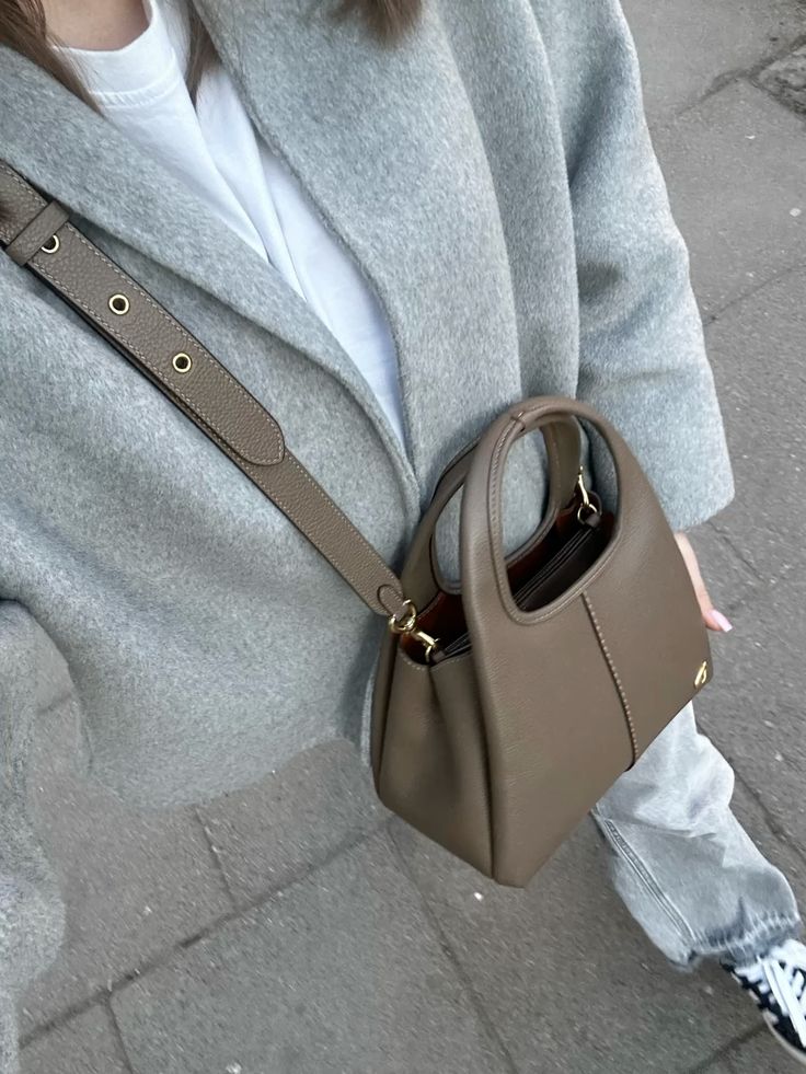 Lana coach bag 23