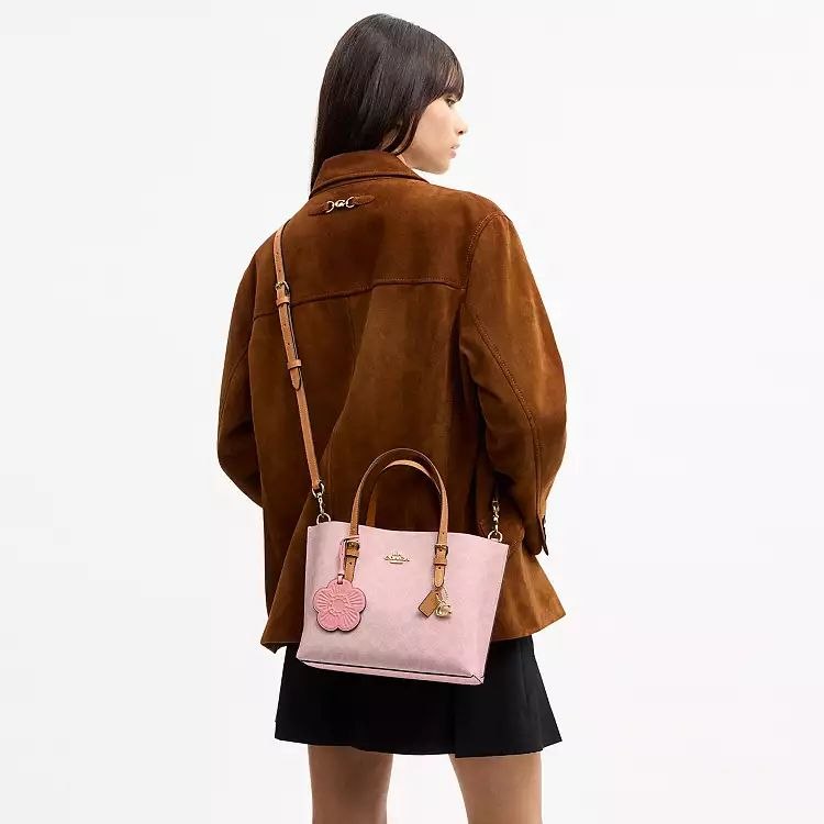 Mollie Tote Bag 25
In Signature Canvas With Charm