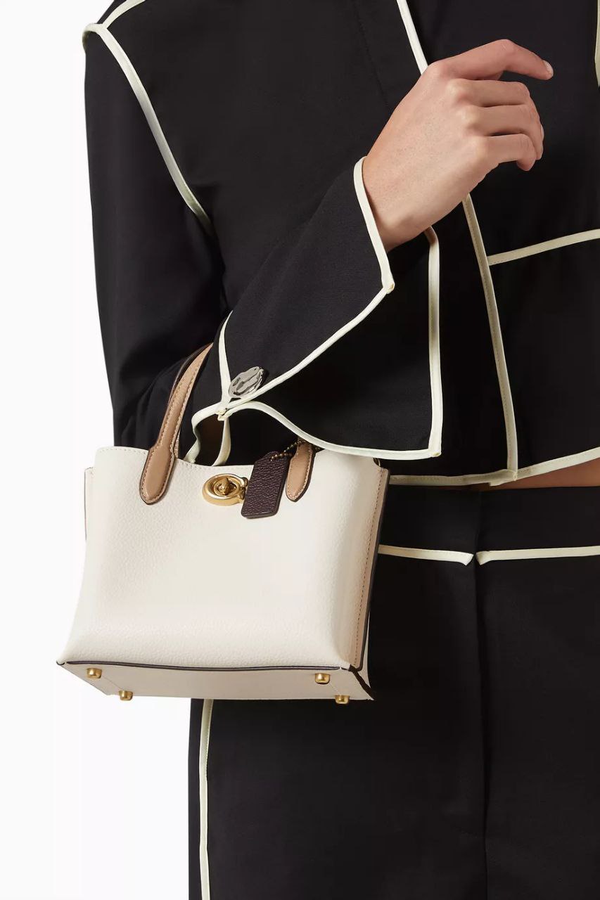 Coach Willow 18 Tote Bag in Leather