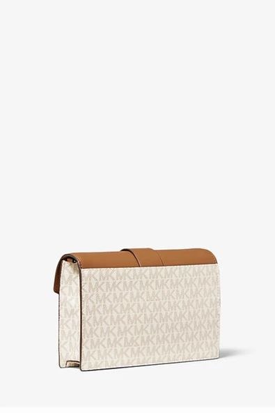 Michael Kors
Signature Mk Charm Mid Wallet On Chain Crossbody