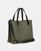 Coach
Willow Medium Tote 24 Bag