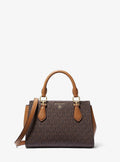 Michael Kors
Marilyn Small Logo Crossbody