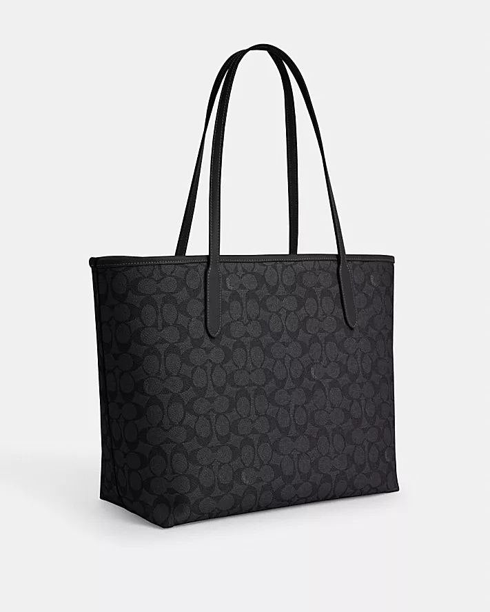 Coach
City Tote in Signature Canvas