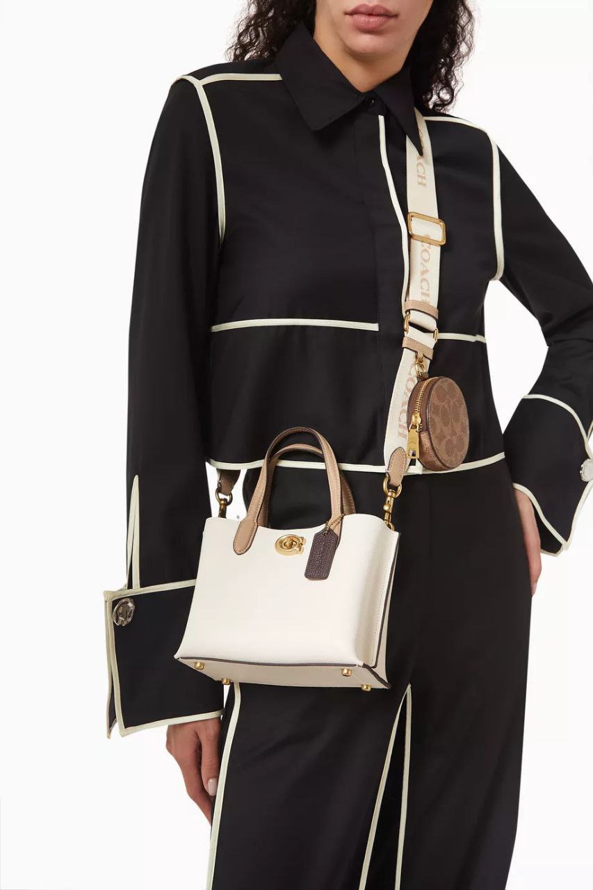 Coach Willow 18 Tote Bag in Leather