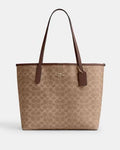 Coach
City Tote in Signature