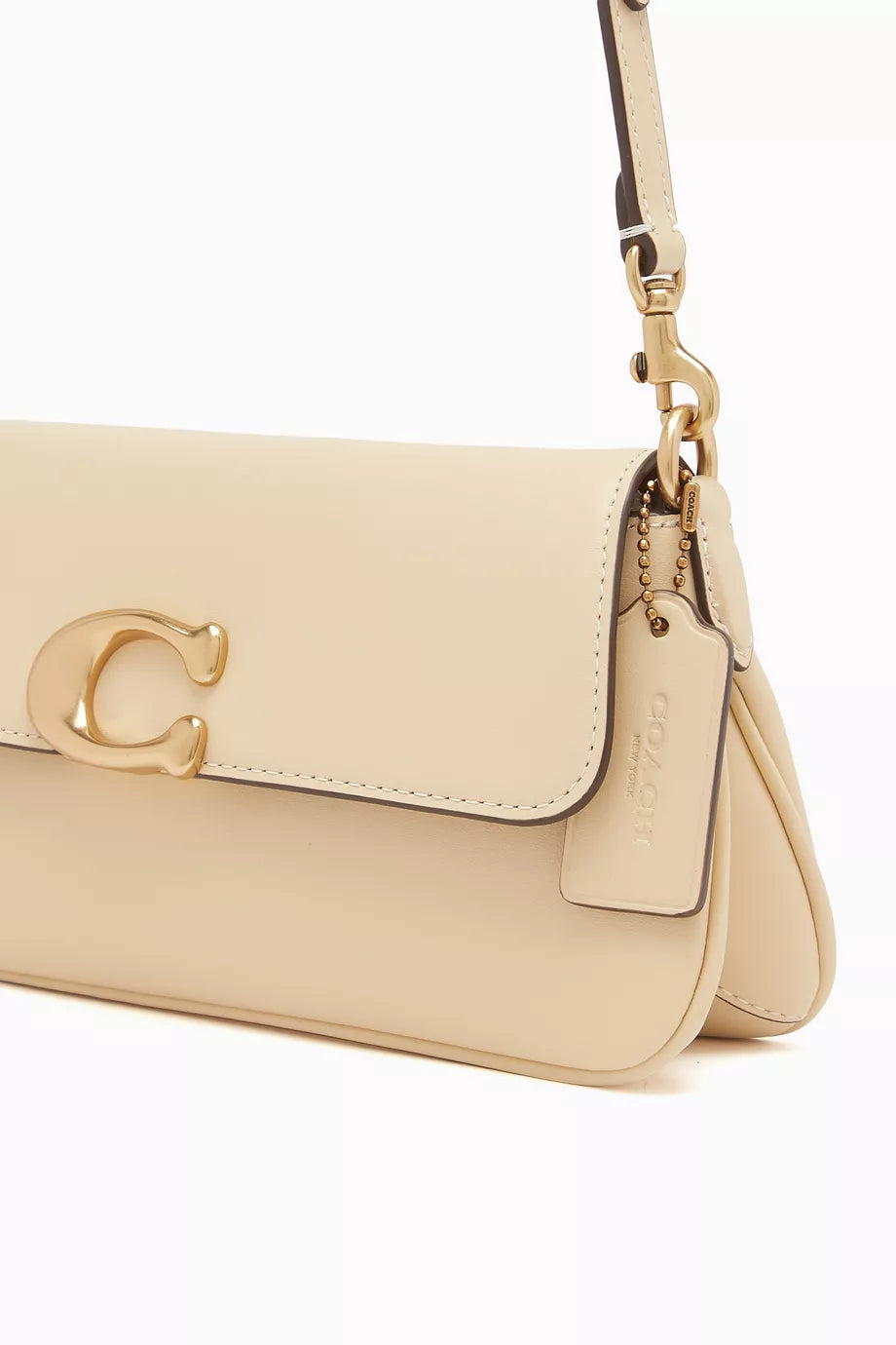 Jet Shoulder Bag

Yellow color